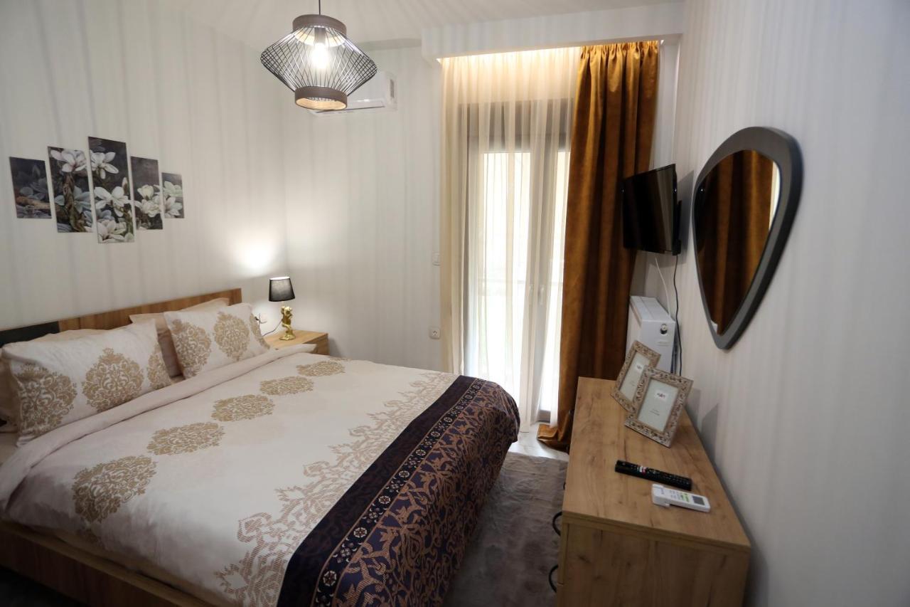 La Larissa Luxury Apartments Trekke Luaran gambar