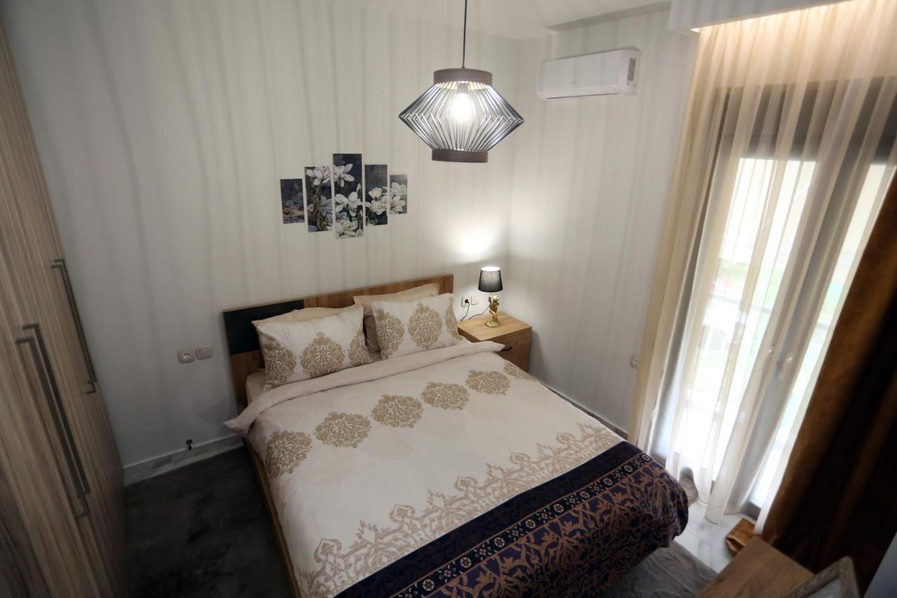 La Larissa Luxury Apartments Trekke Luaran gambar
