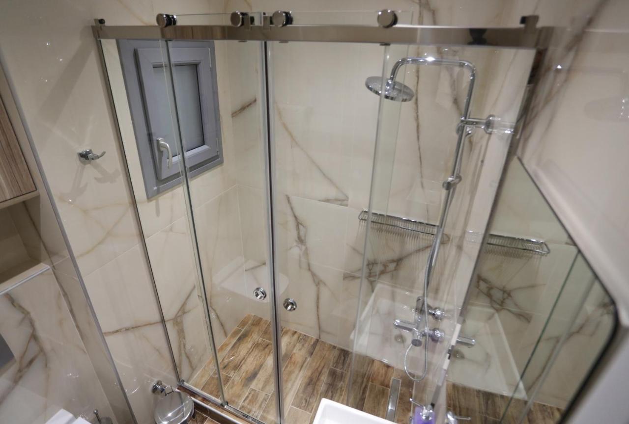 La Larissa Luxury Apartments Trekke Luaran gambar